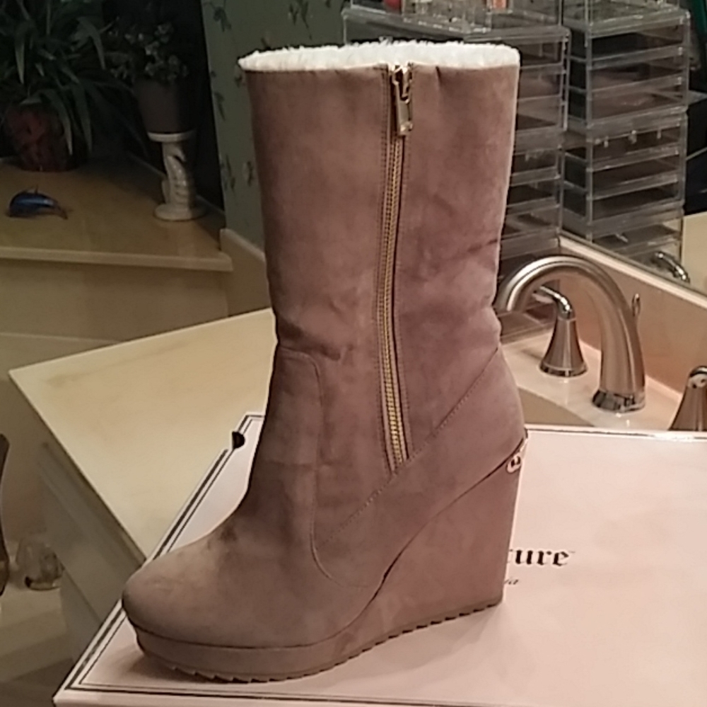 Cute fur boots...